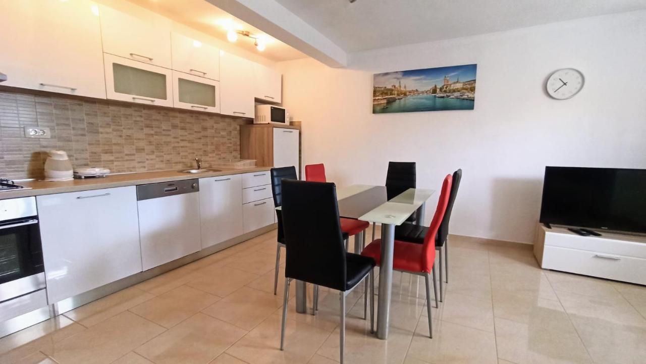 Holiday Apartments Maslina Paho Babino Polje 외부 사진
